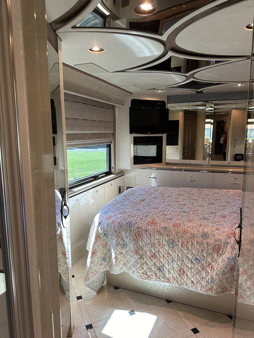 2003 Prevost Marathon XLII For Sale