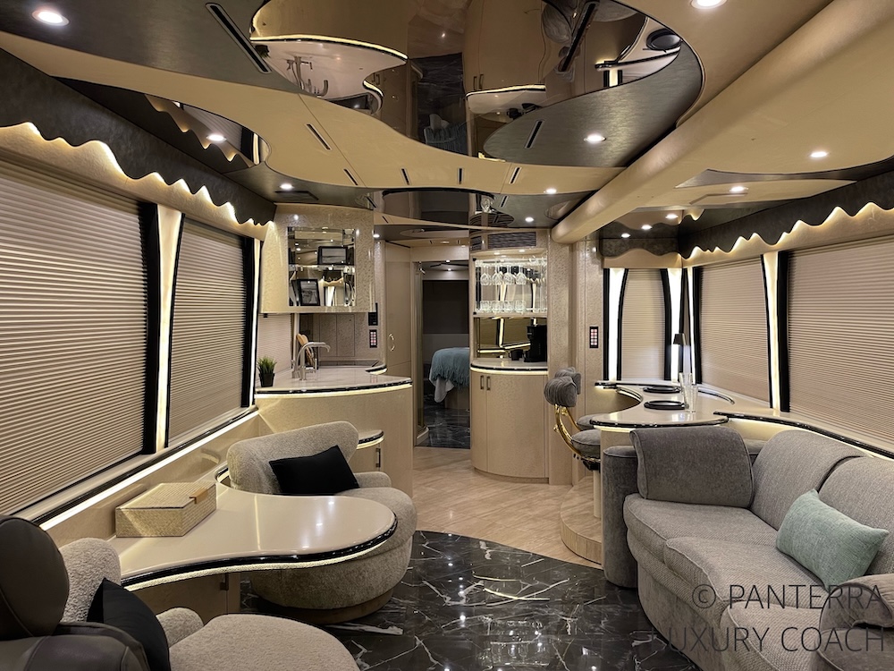 2003 Prevost  Marathon XLII For Sale