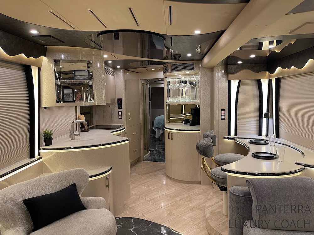 2003 Prevost  Marathon XLII For Sale