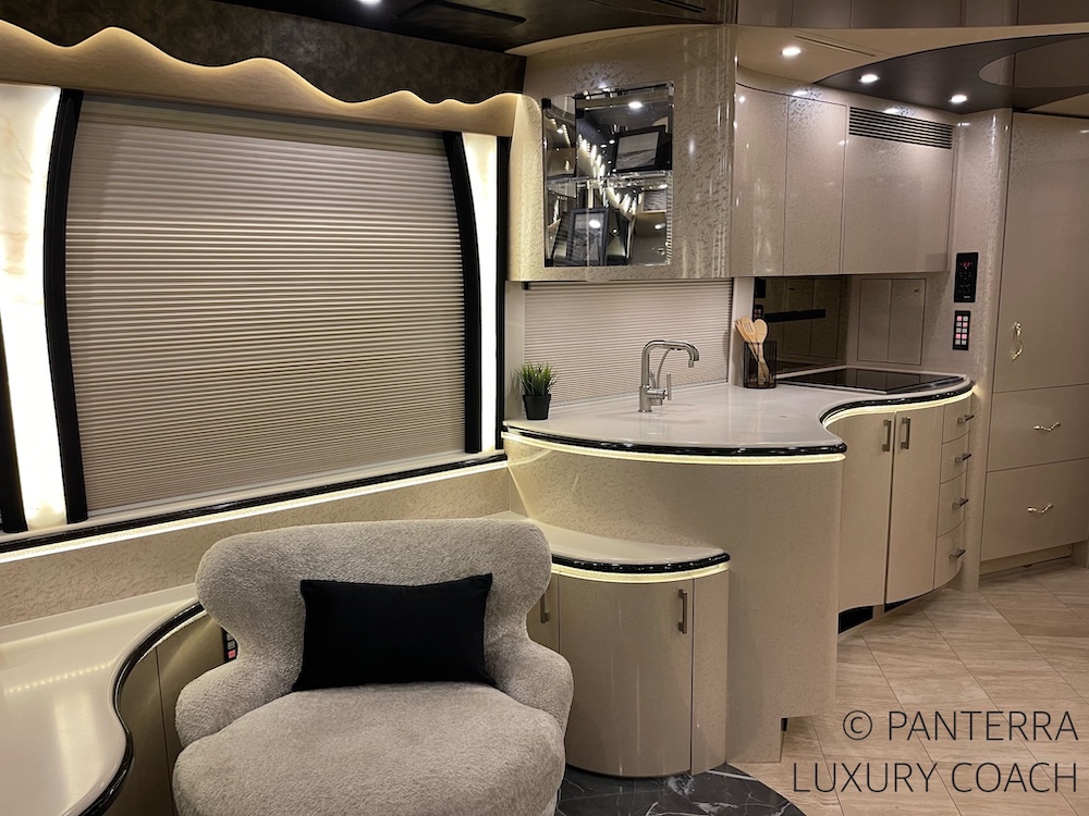 2003 Prevost  Marathon XLII For Sale