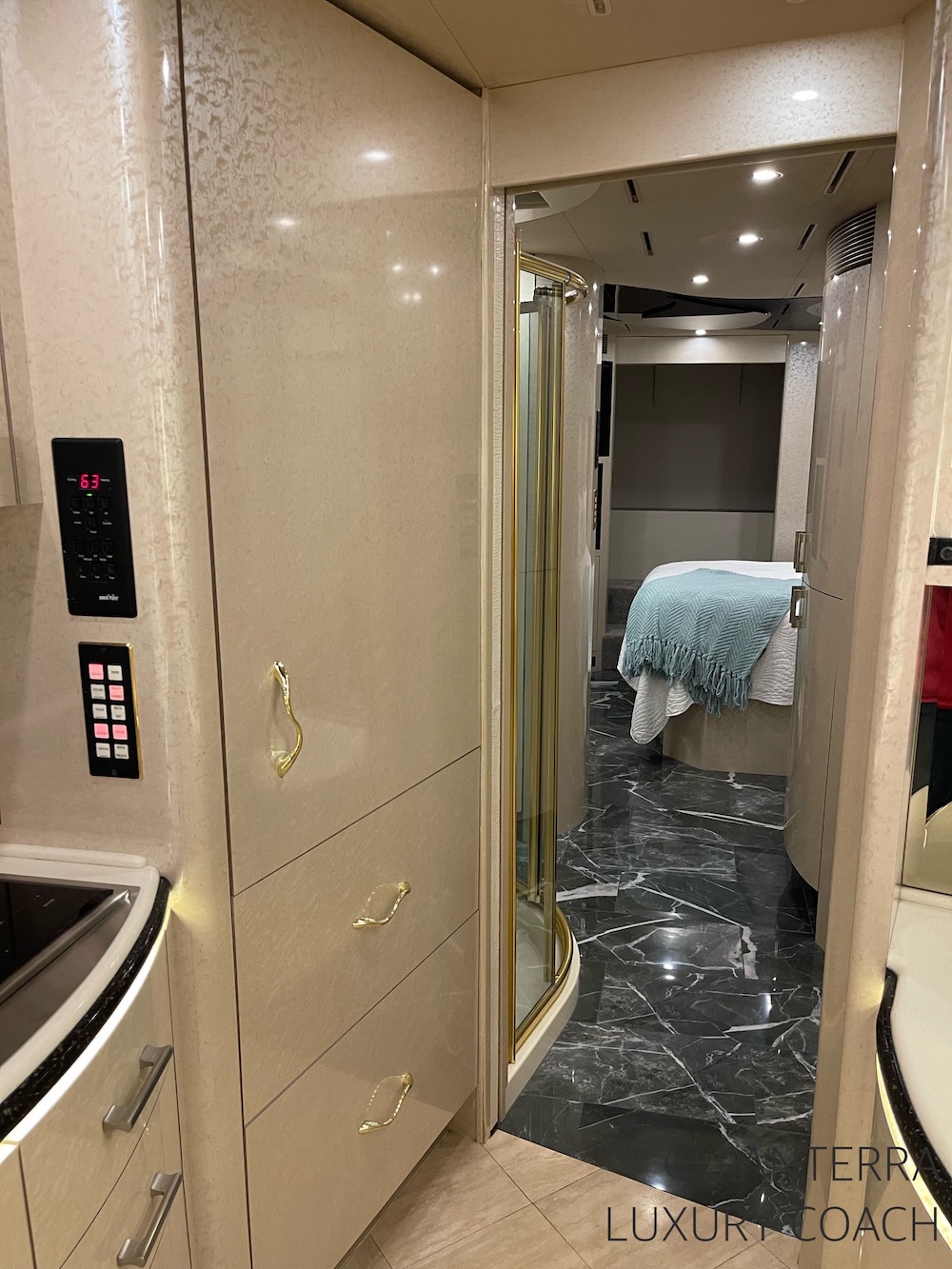 2003 Prevost  Marathon XLII For Sale