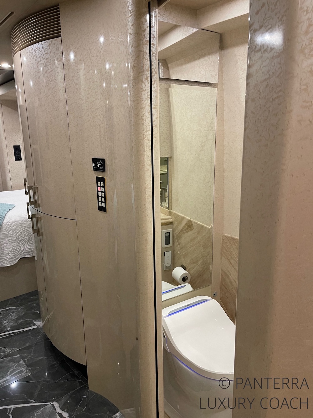 2003 Prevost  Marathon XLII For Sale
