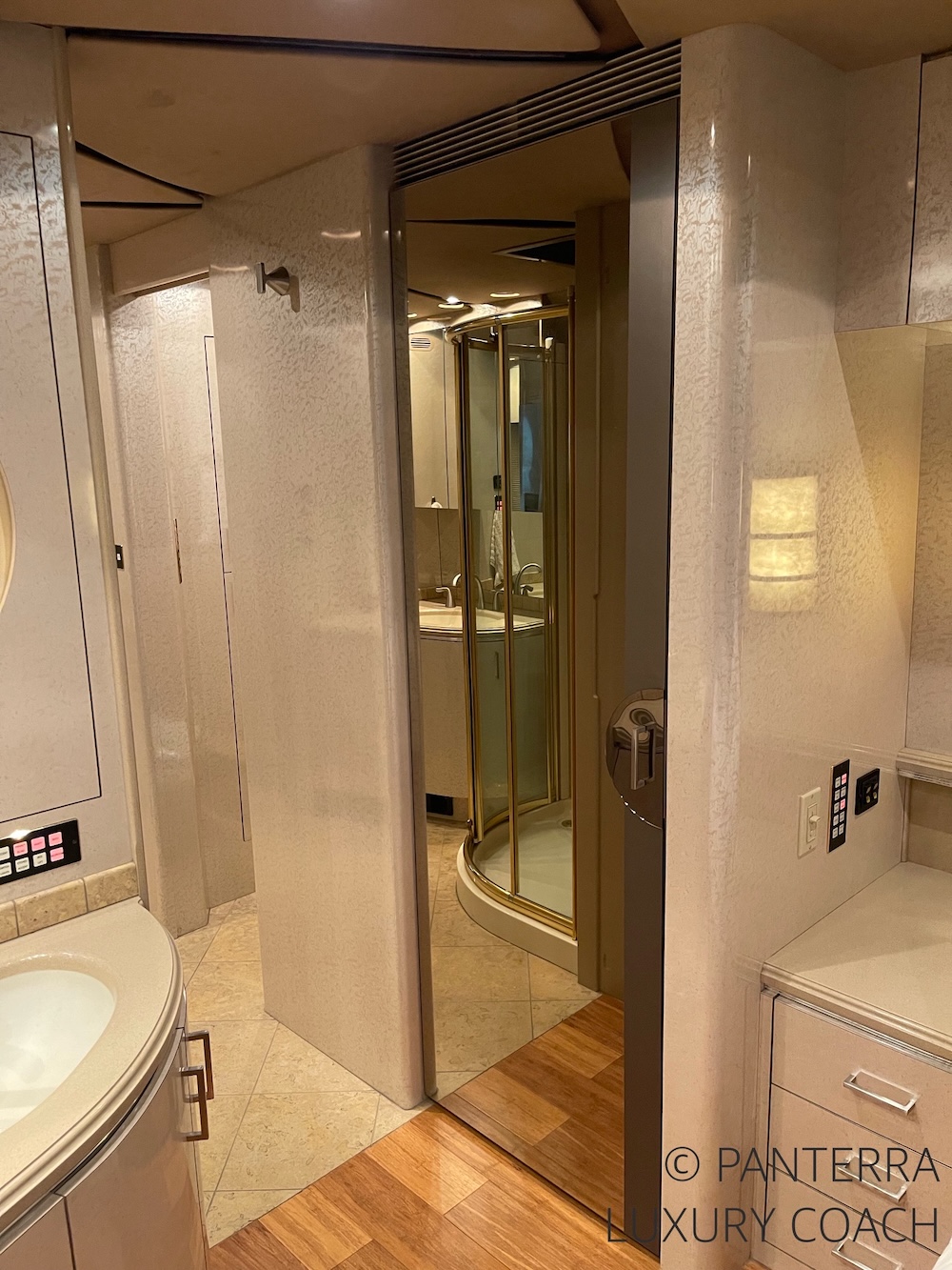 2003 Prevost Marathon XLII For Sale