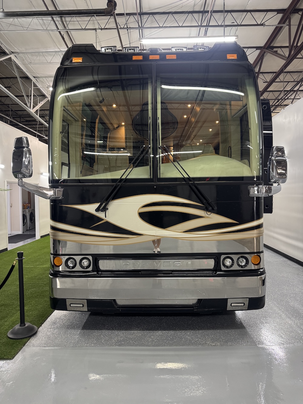 2003 Prevost Millennium XLII For Sale