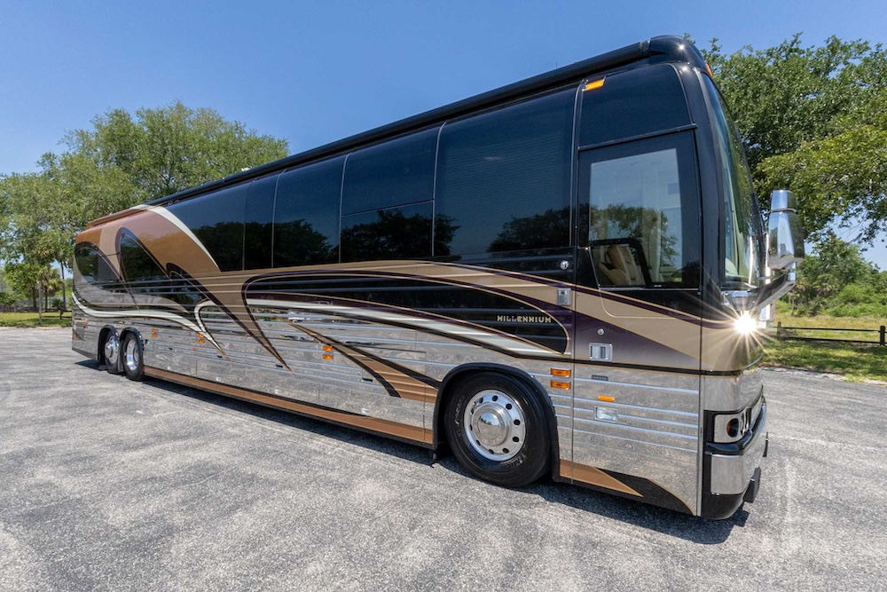 2003 Prevost Millennium XLII For Sale