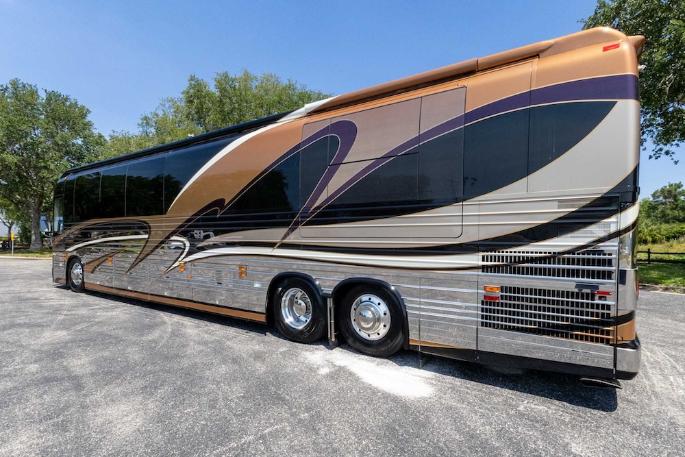 2003 Prevost Millennium XLII For Sale