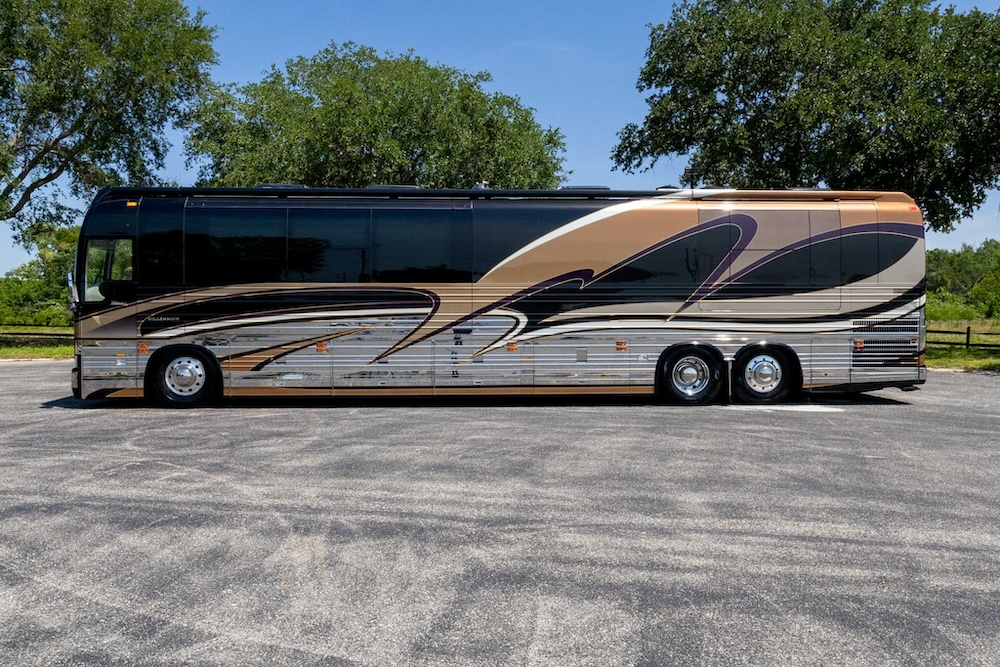 2003 Prevost Millennium XLII For Sale