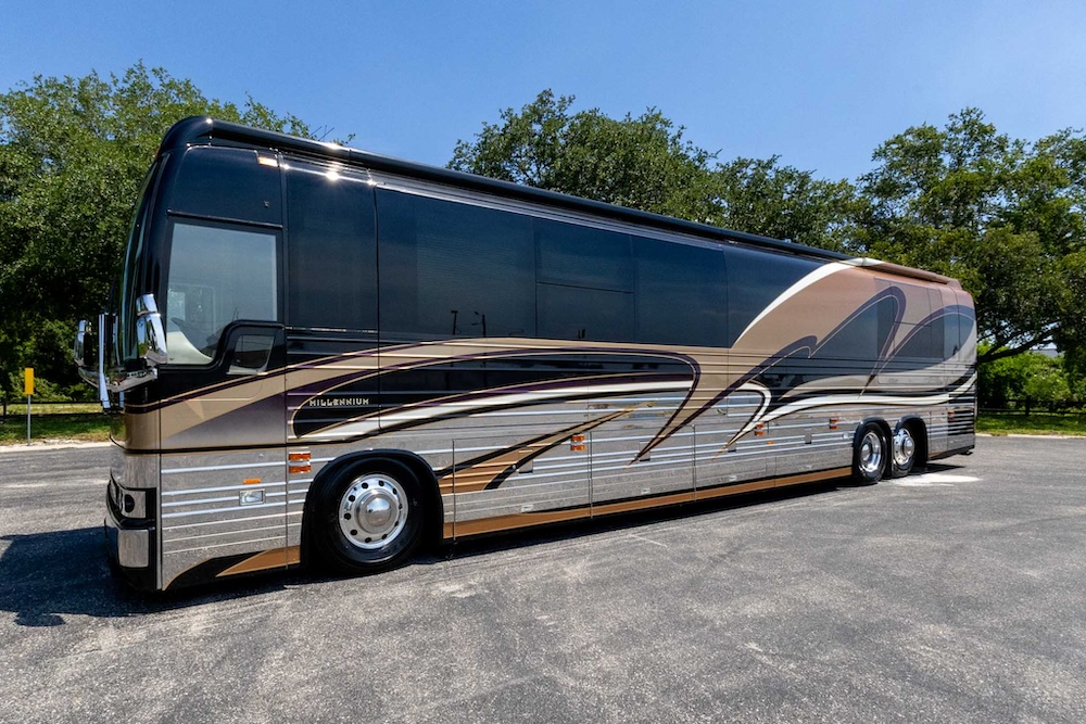 2003 Prevost Millennium XLII For Sale