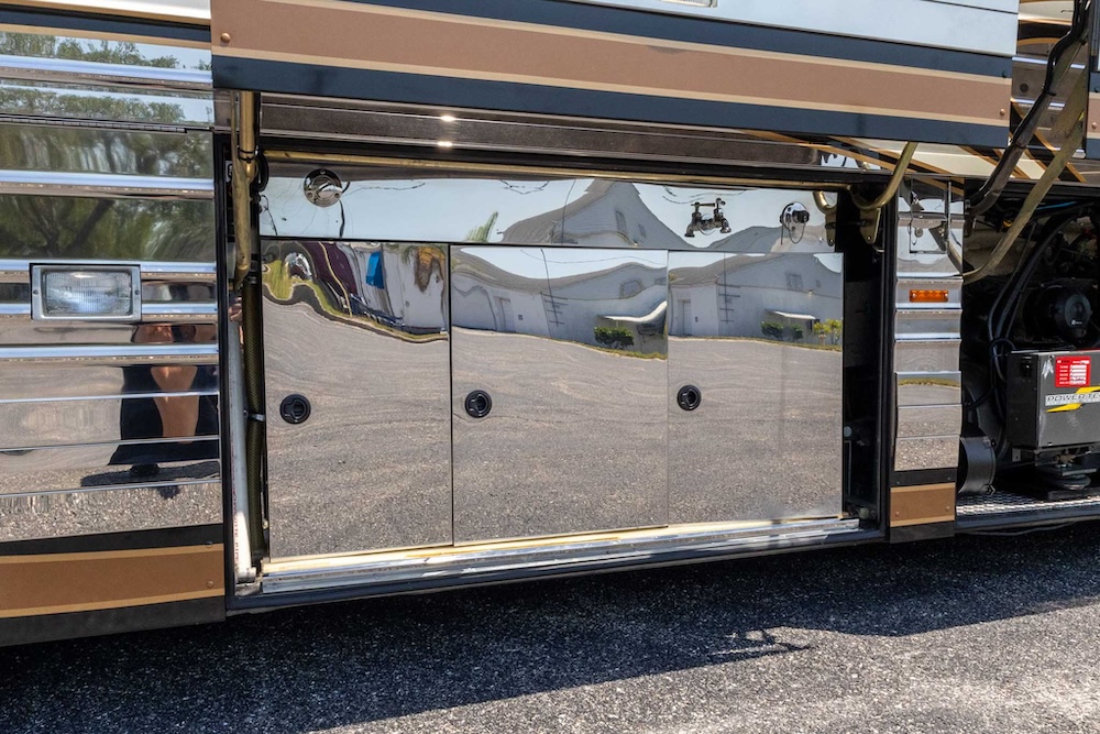 2003 Prevost Millennium XLII For Sale