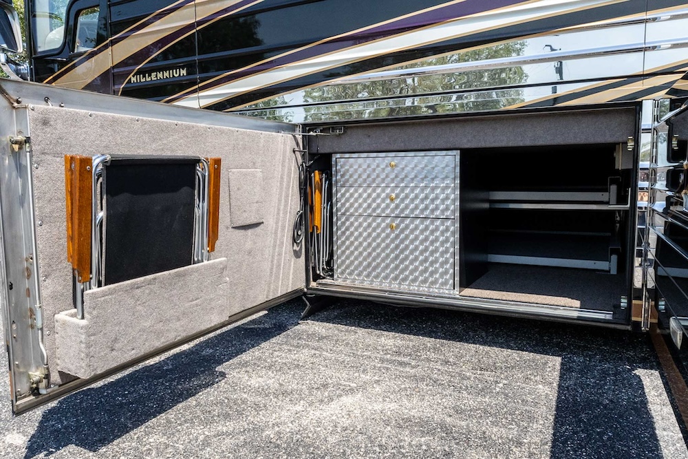 2003 Prevost Millennium XLII For Sale