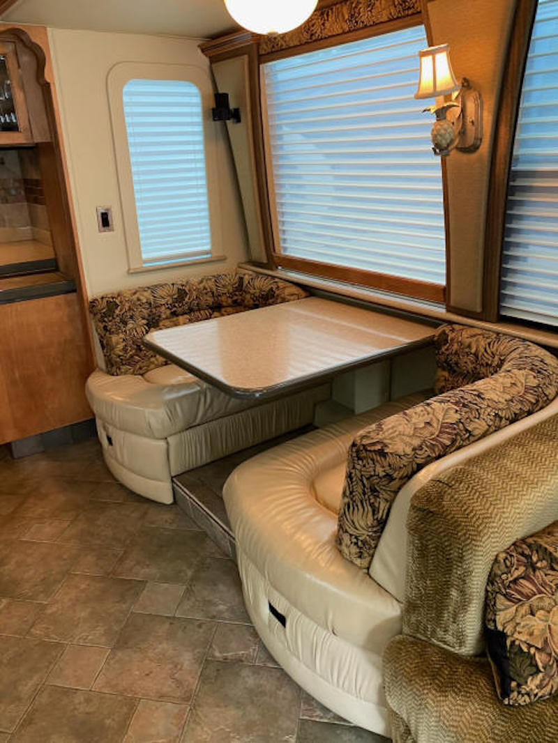 2003 Prevost Royale XLII For Sale
