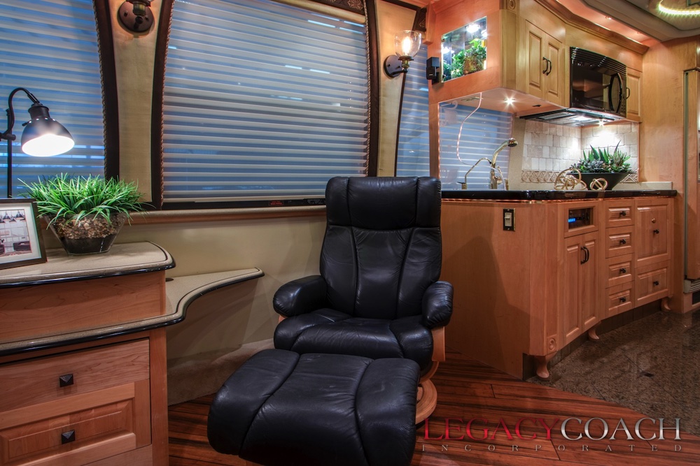 2003 Prevost Royale XLII For Sale