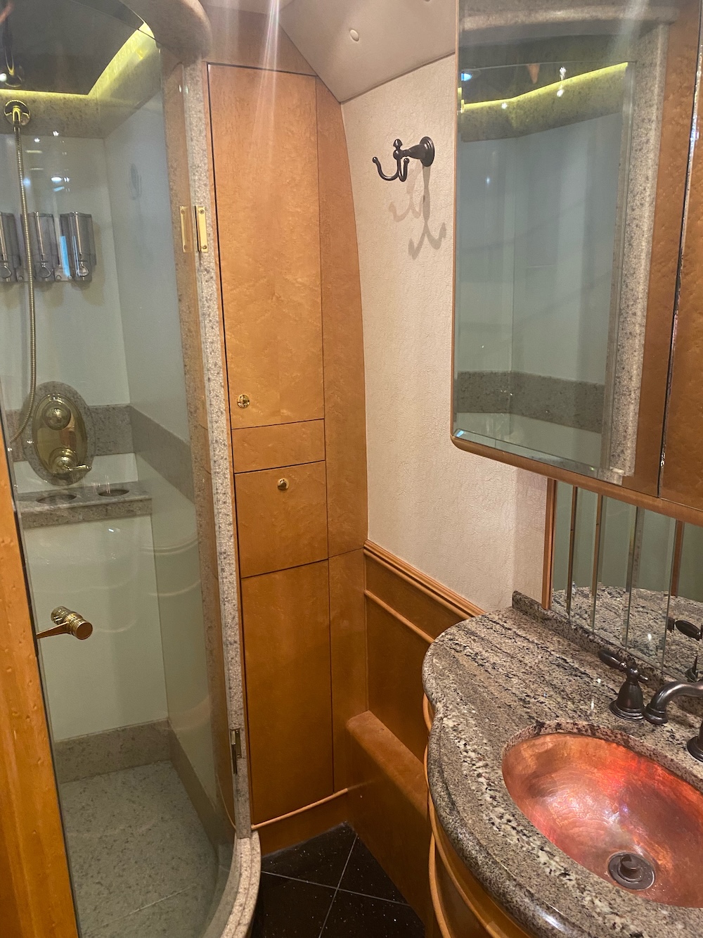 2004 Prevost Bruce XLII For Sale