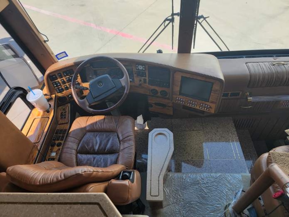 2004 Prevost Featherlite H For Sale