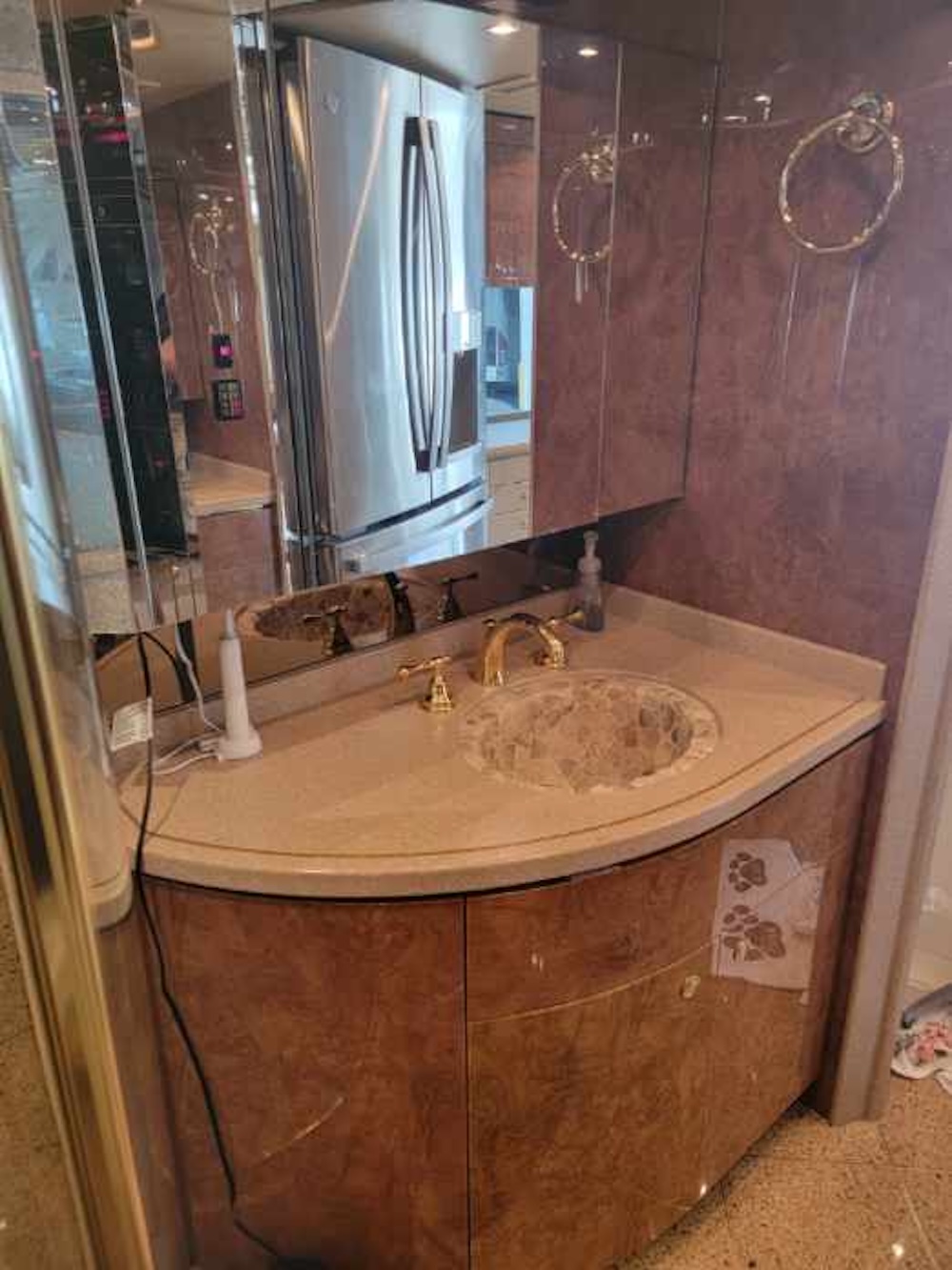 2004 Prevost Featherlite H For Sale