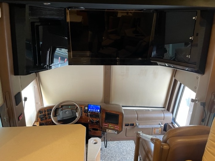 2004 Prevost Featherlite H3-45 For Sale