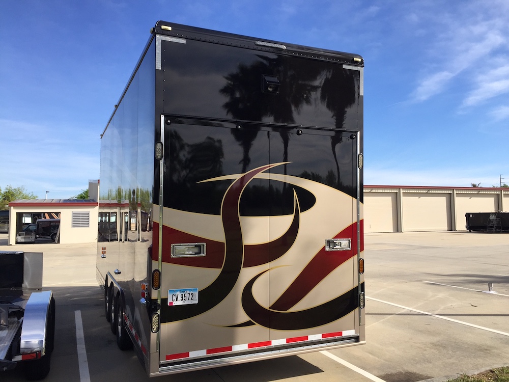 2004 Prevost Featherlite H3-45 For Sale