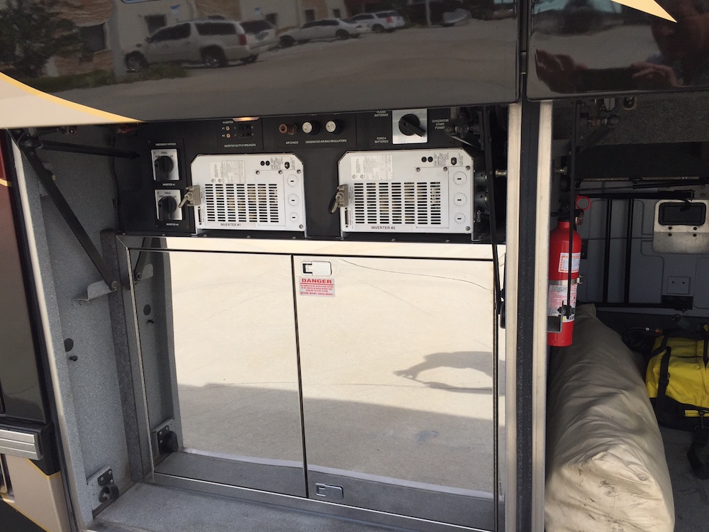 2004 Prevost Featherlite H3-45 For Sale