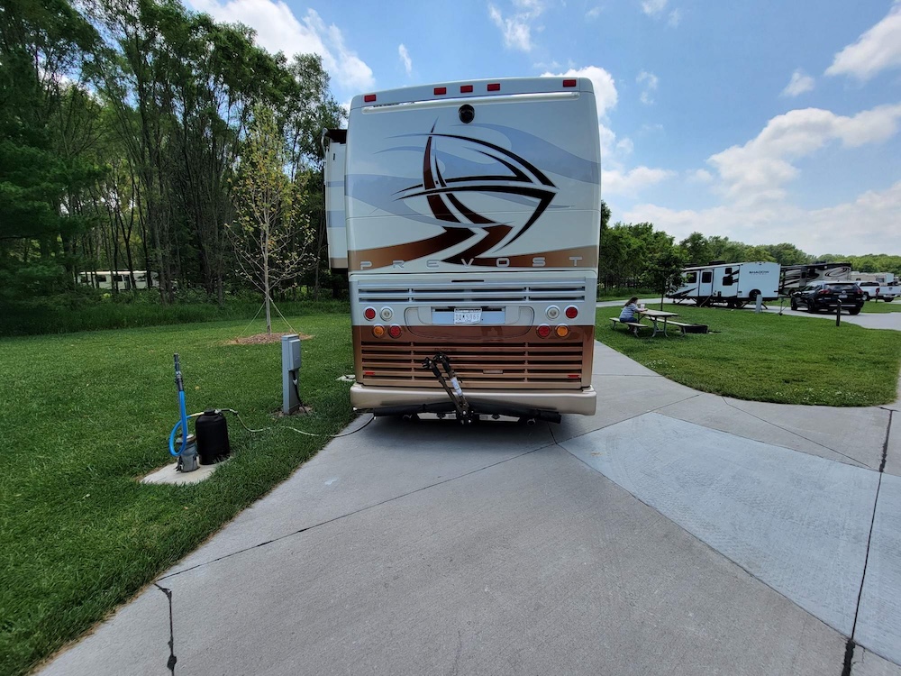 2004 Prevost Featherlite H3-45 For Sale