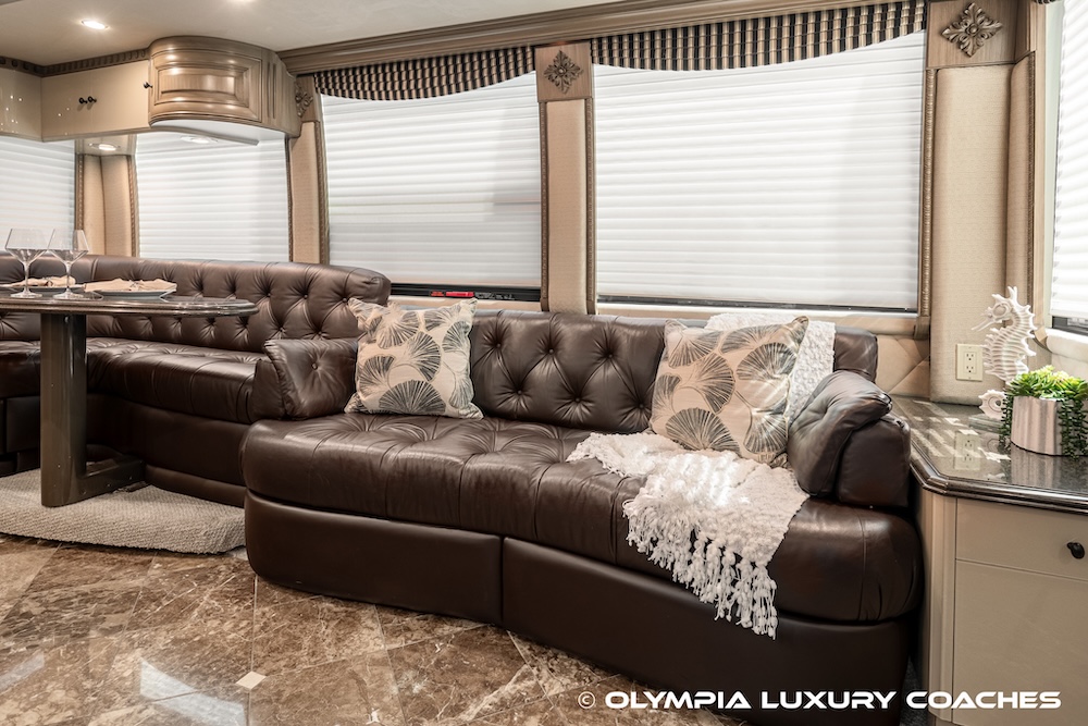 2004 Prevost Liberty XLII For Sale