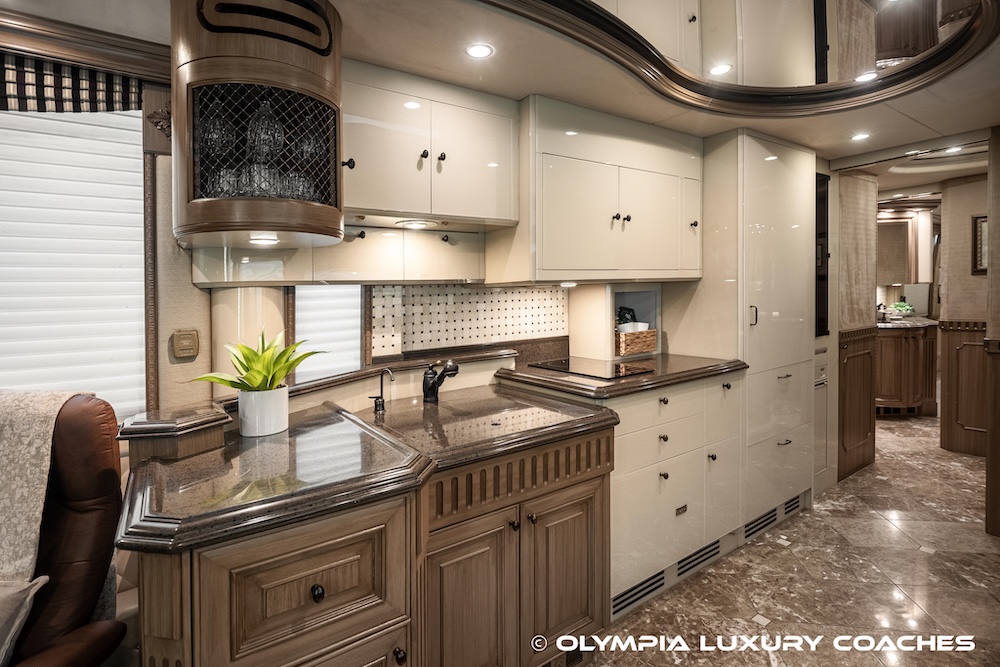 2004 Prevost Liberty XLII For Sale