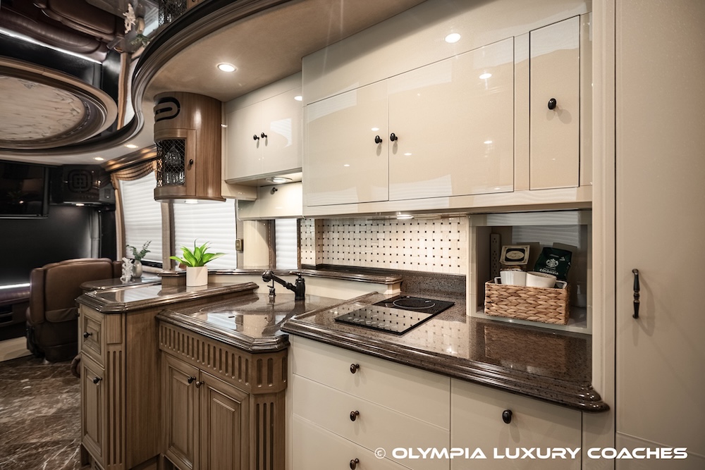 2004 Prevost Liberty XLII For Sale