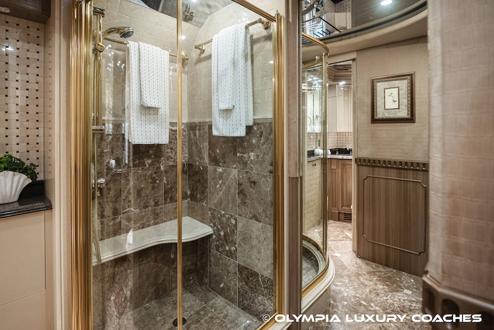 2004 Prevost Liberty XLII For Sale