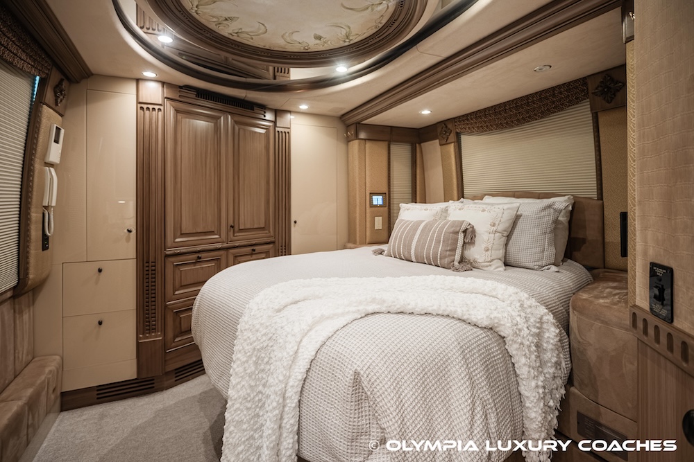 2004 Prevost Liberty XLII For Sale