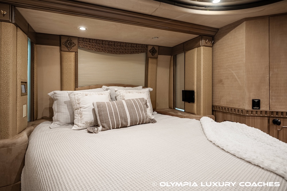 2004 Prevost Liberty XLII For Sale