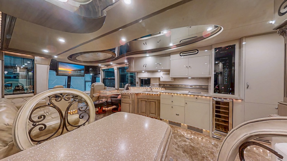 2004 Prevost Liberty XLII For Sale