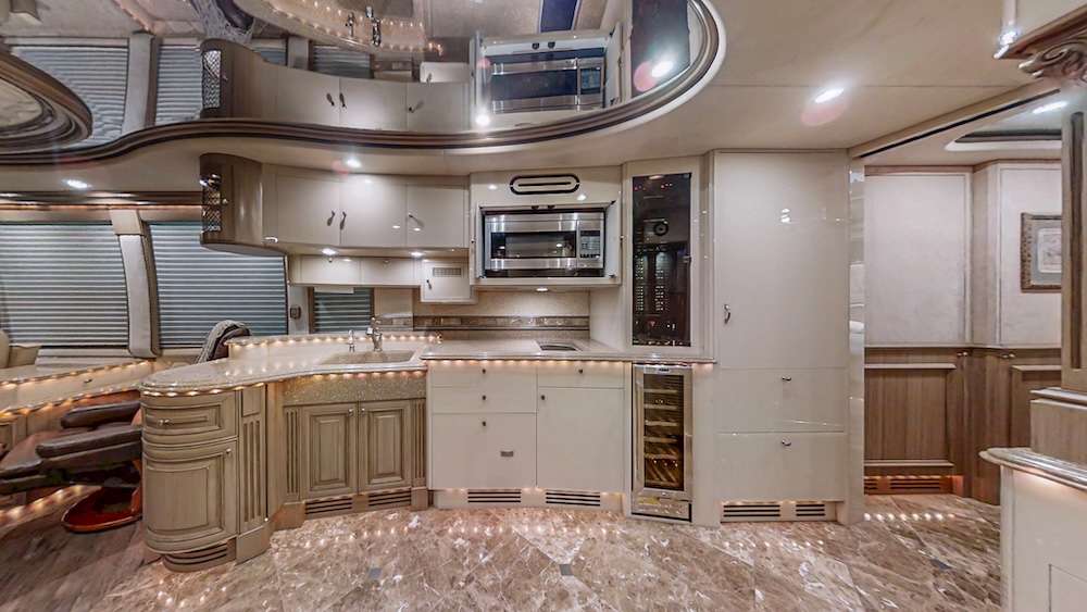 2004 Prevost Liberty XLII For Sale