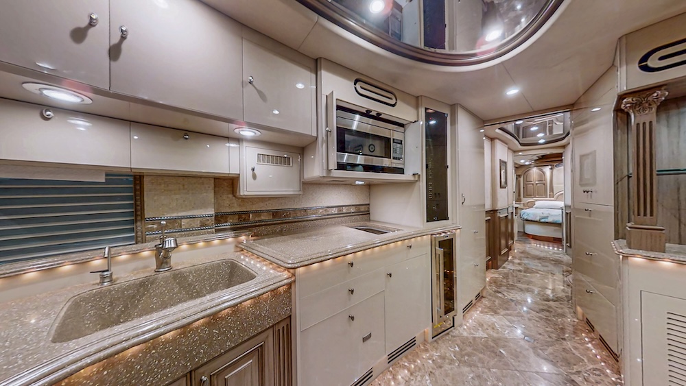 2004 Prevost Liberty XLII For Sale