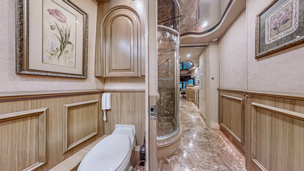 2004 Prevost Liberty XLII For Sale