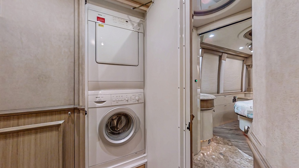 2004 Prevost Liberty XLII For Sale