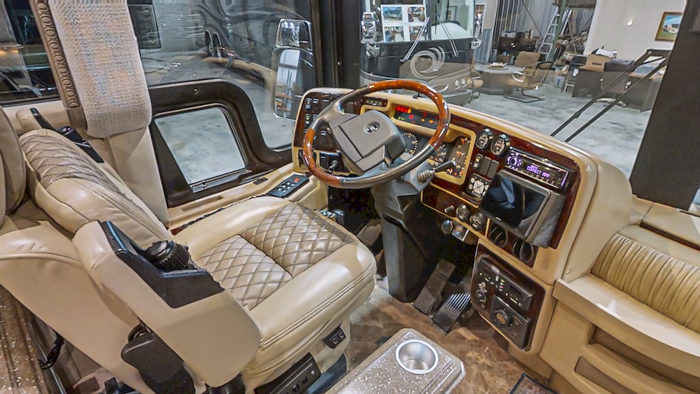 2004 Prevost Liberty XLII For Sale