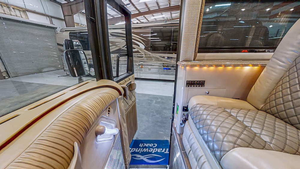 2004 Prevost Liberty XLII For Sale