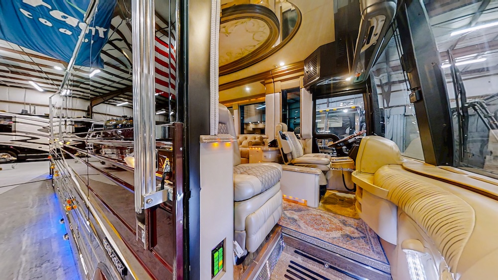 2004 Prevost Liberty XLII For Sale