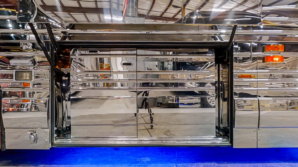 2004 Prevost Liberty XLII For Sale