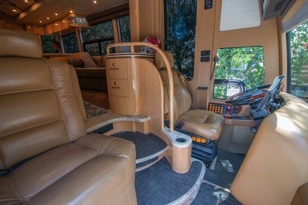 2004 Prevost Marathon H3-45 For Sale