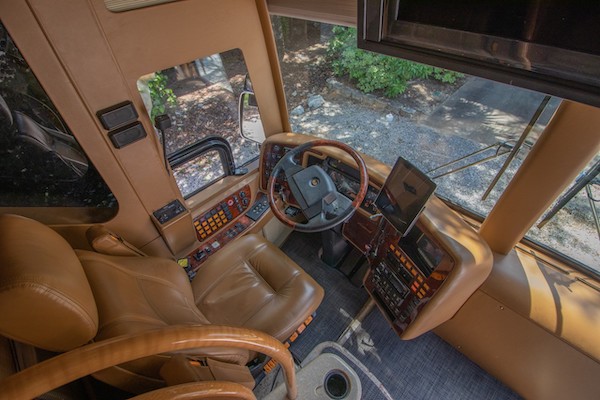 2004 Prevost Marathon H3-45 For Sale