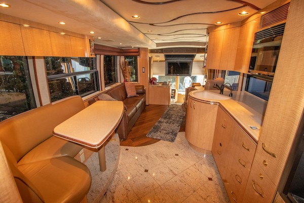 2004 Prevost Marathon H3-45 For Sale