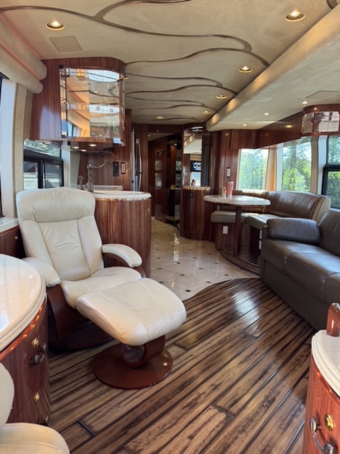 2004 Prevost Marathon H3-45 For Sale