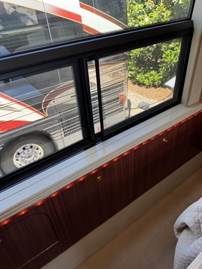 2004 Prevost Marathon H3-45 For Sale