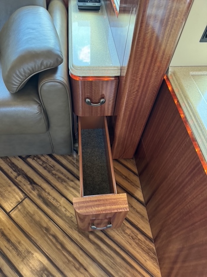2004 Prevost Marathon H3-45 For Sale