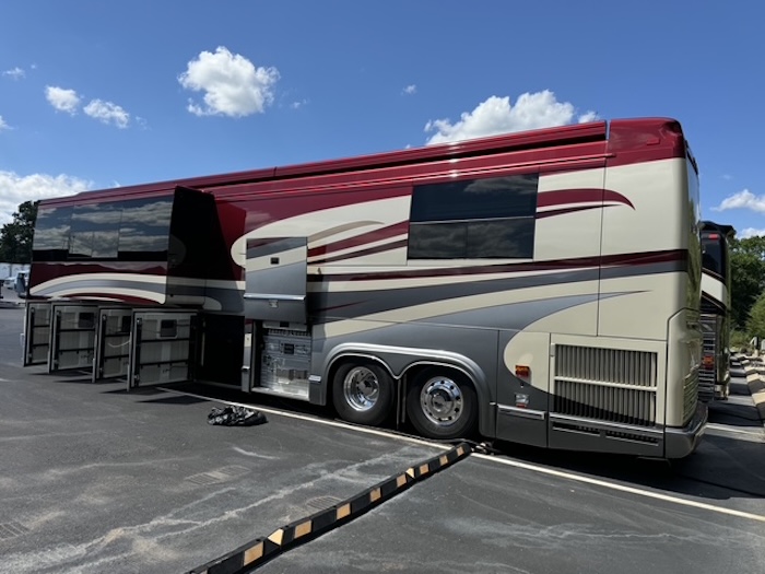 2004 Prevost Marathon H3-45 For Sale