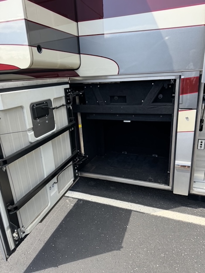 2004 Prevost Marathon H3-45 For Sale