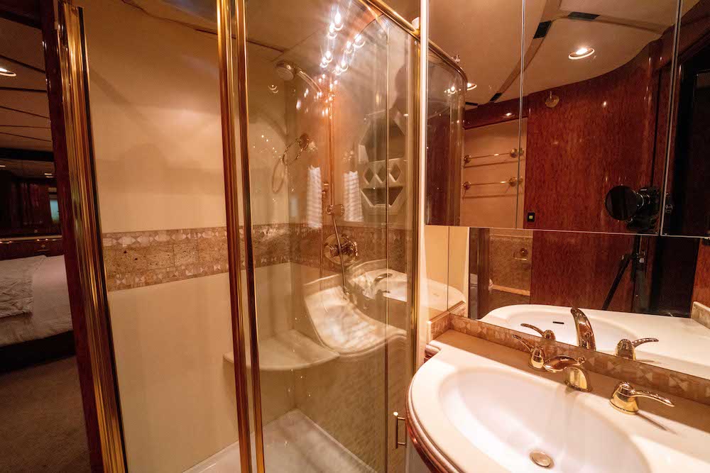 2004 Prevost Marathon XLII For Sale