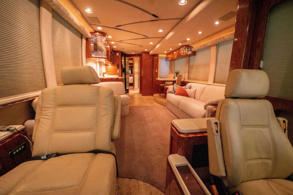 2004 Prevost Marathon XLII For Sale