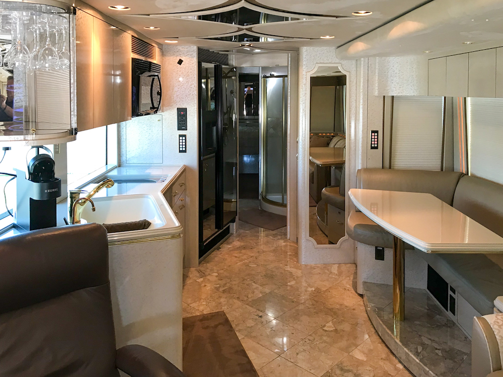 2004 Prevost Marathon XLII For Sale