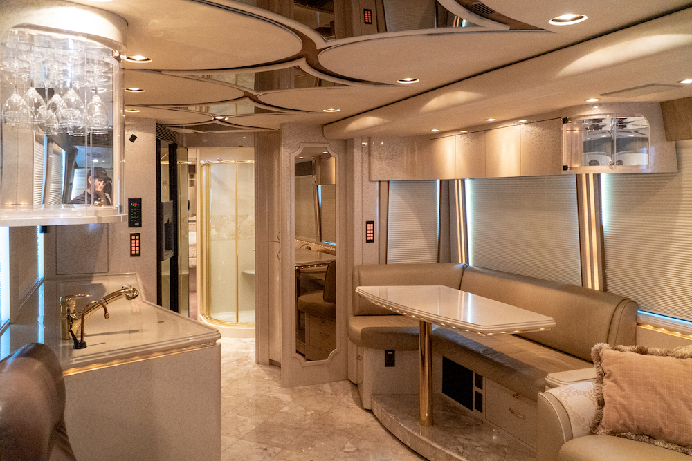 2004 Prevost Marathon XLII For Sale